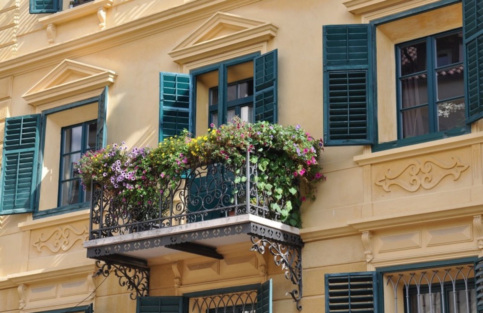 5 idee per arredare il balcone in autunno