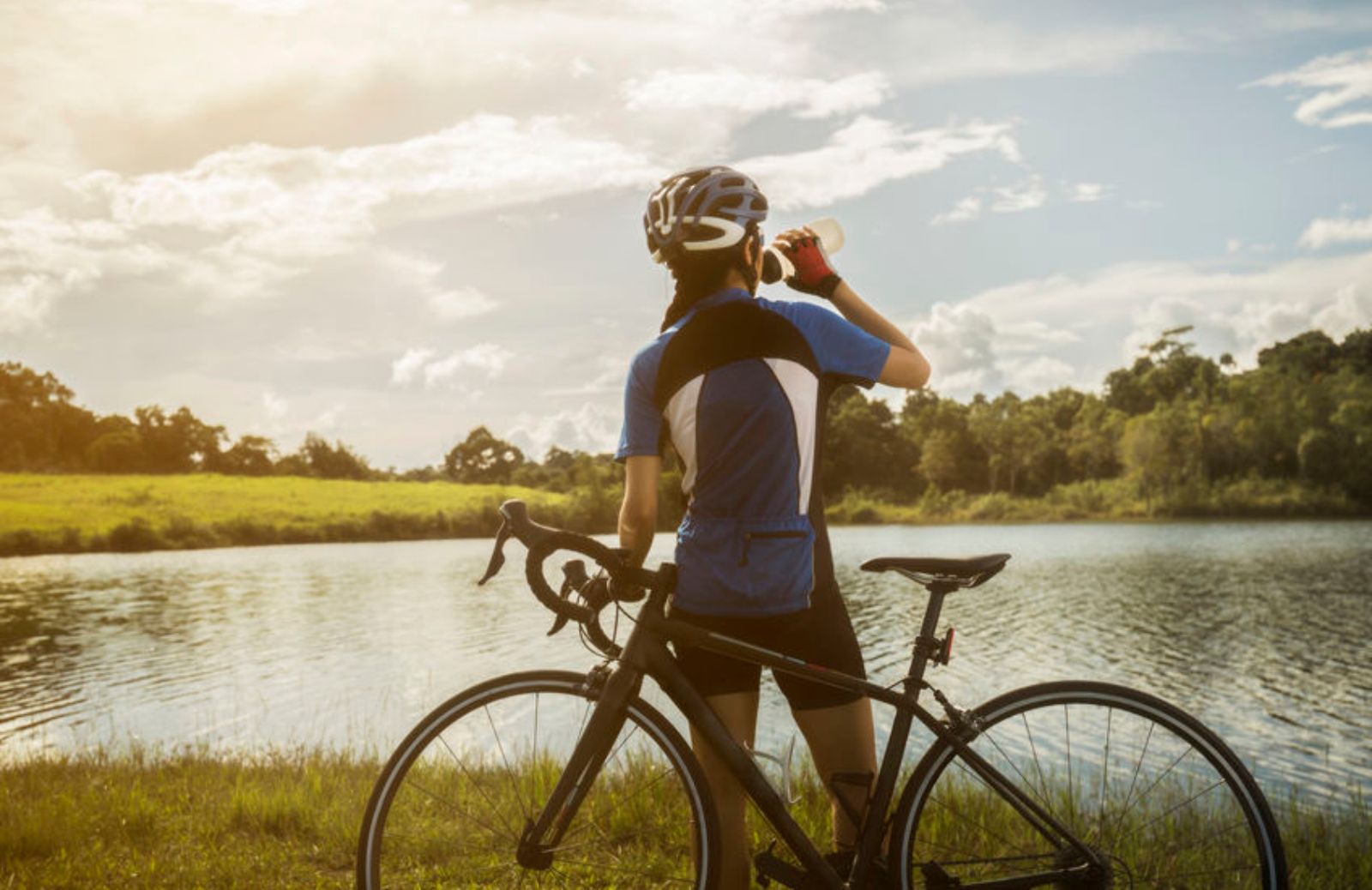 Cosa bere durante l'allenamento in bici?