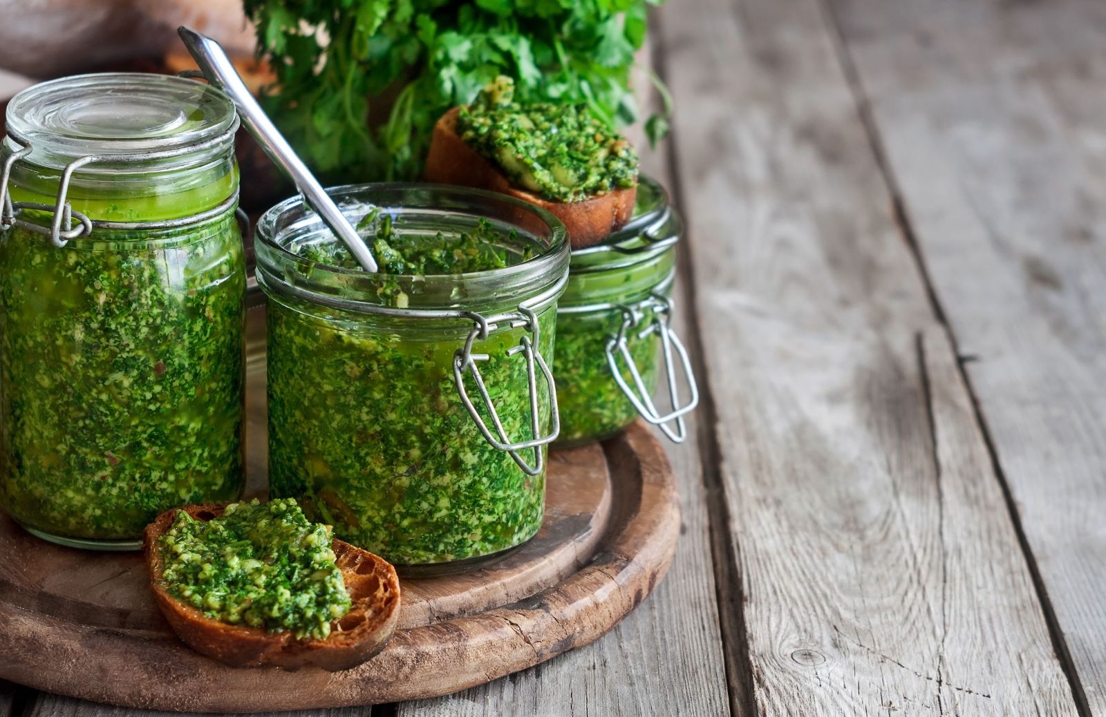 Salsa verde: 5 varianti della ricetta originale