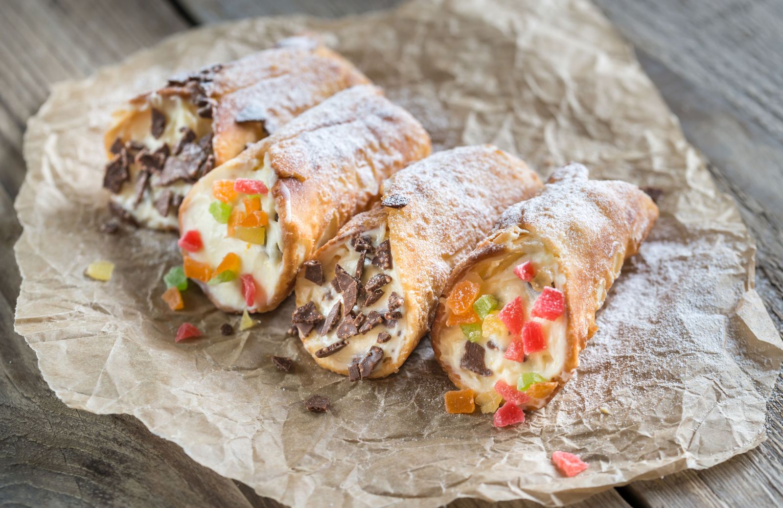 Qual è la differenza tra cannoli e cannoncini?