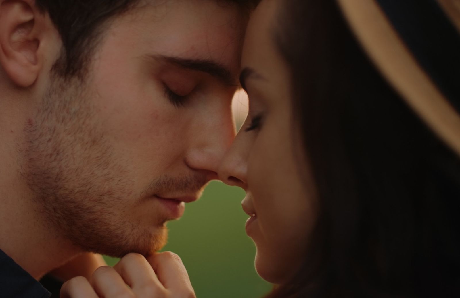 30 frasi sull’amore proibito