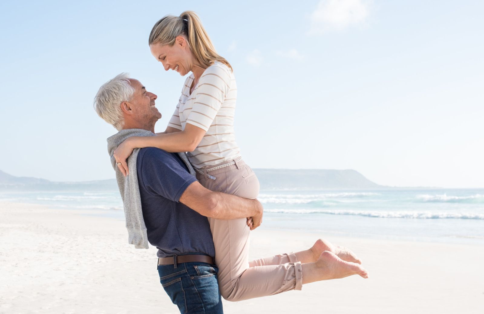 Come si comporta un uomo innamorato a 50 anni?