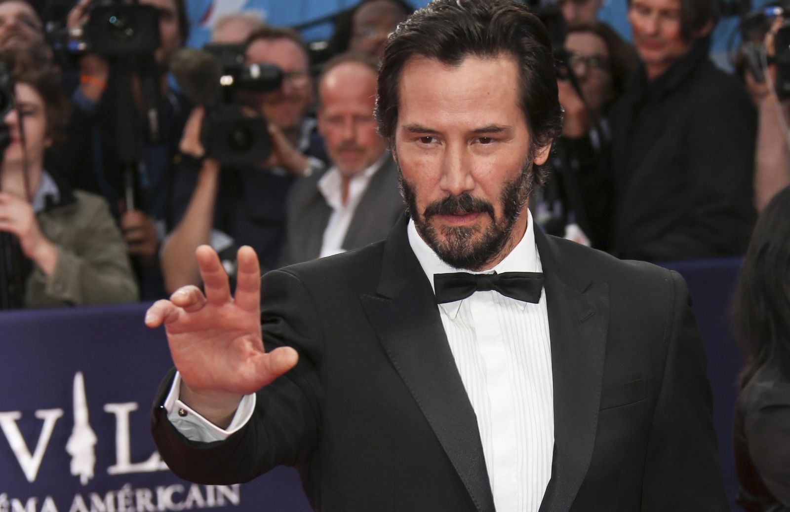 Keanu Reeves e fidanzata: quando lui è 'più bello' di lei