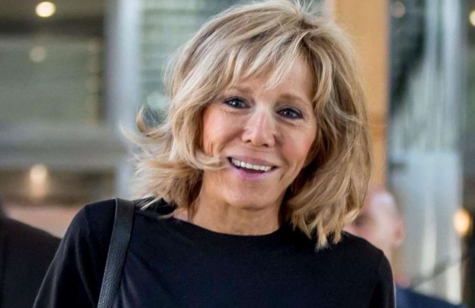 Brigitte Trogneux: lo stile senza tempo della moglie di Macron 