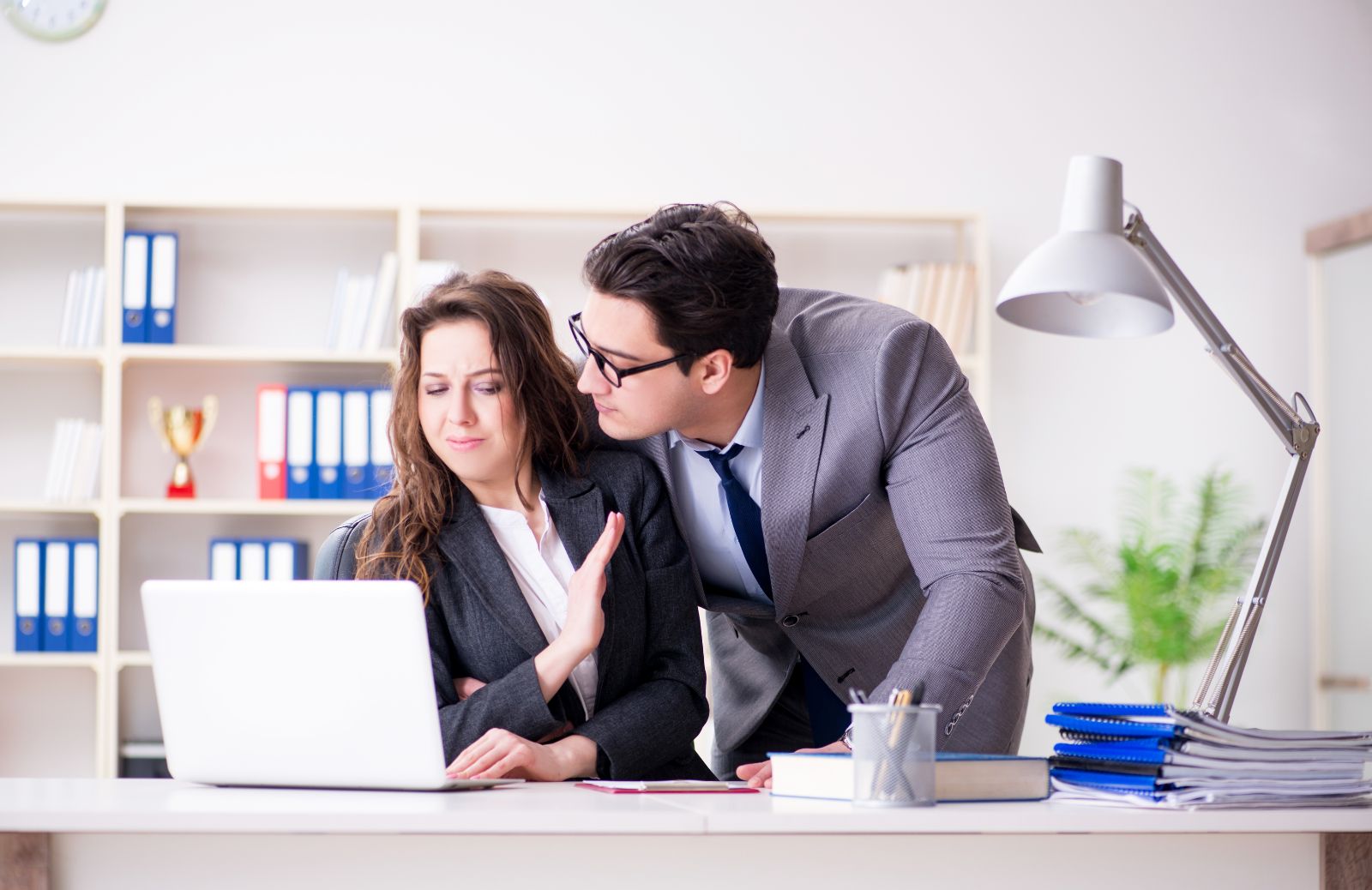 Cos'è una molestia sul lavoro