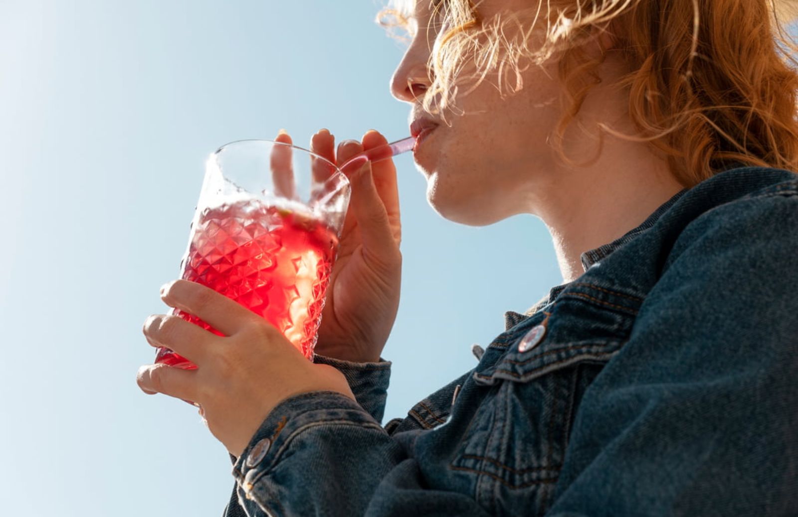 Mindful drinking: un approccio per imparare a bere meno alcolici