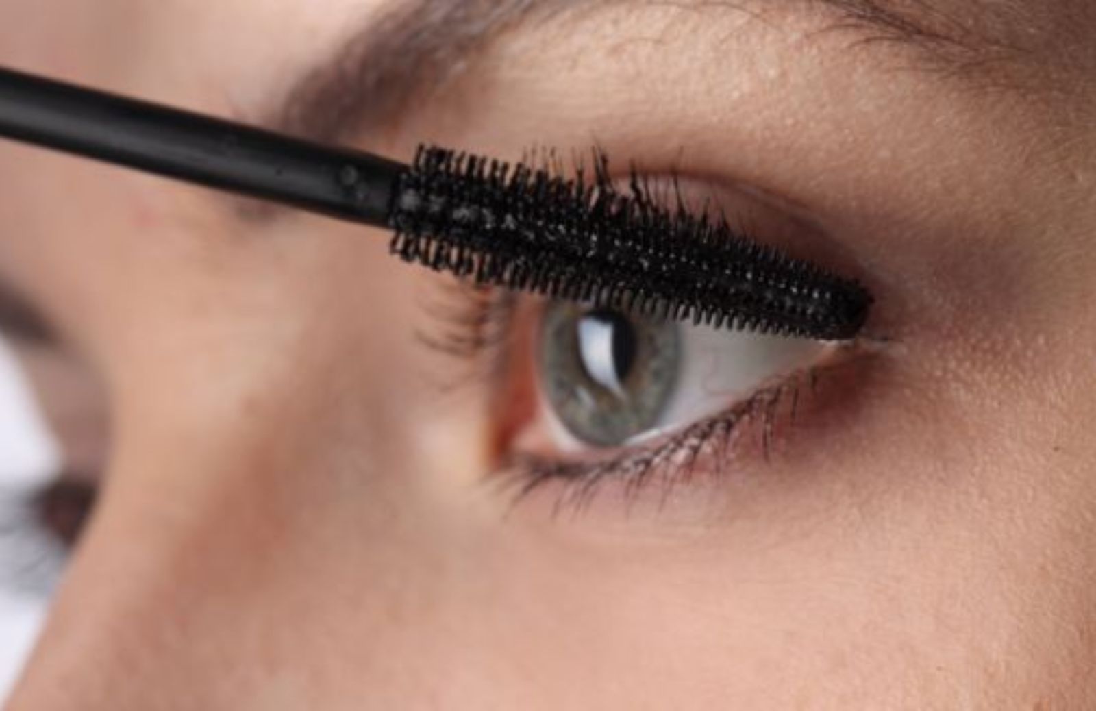 Come preparare un mascara fatto in casa 