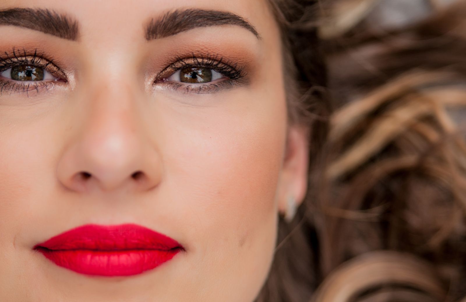 Primer, il segreto di un make up perfetto: come usarlo e guida ai migliori