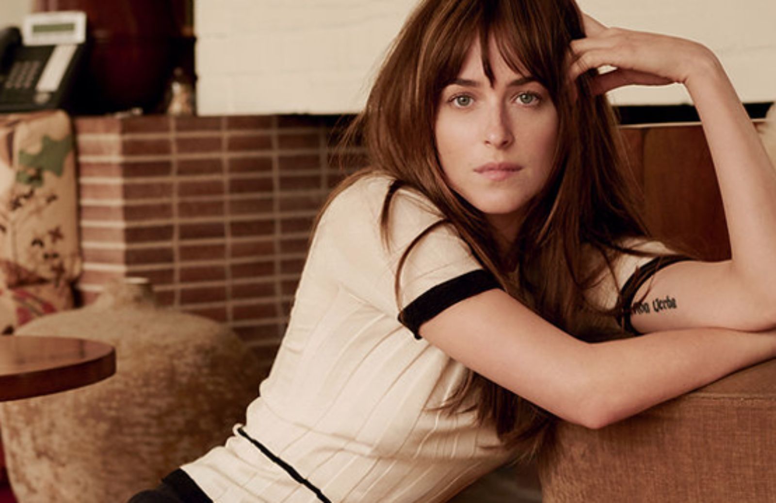 Come copiare il look di Dakota Johnson