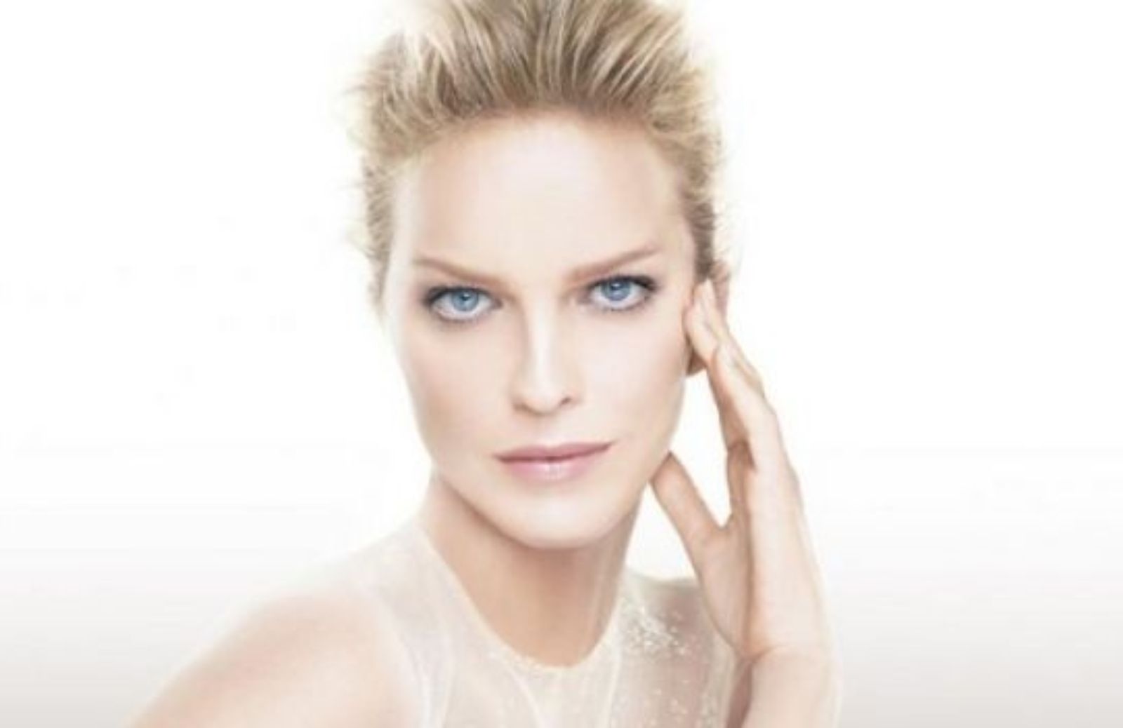 Eva Herzigova 