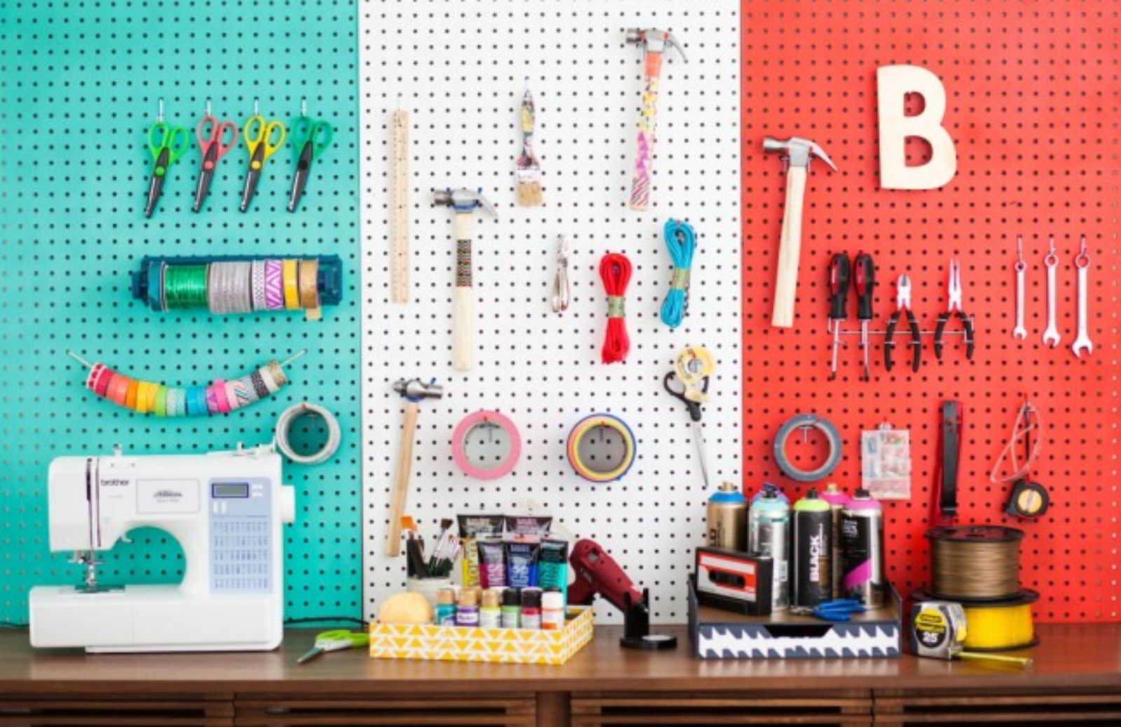 Come creare una parete attrezzata con il pegboard