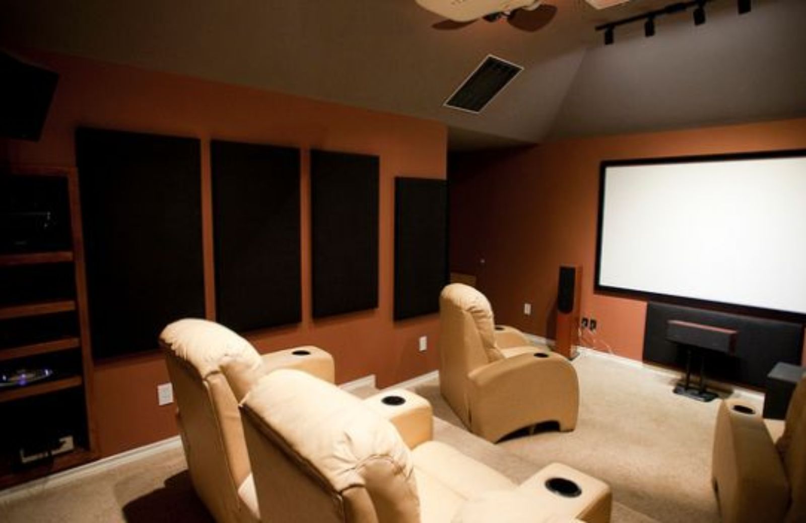 Come illuminare la zona tv e l’home theatre