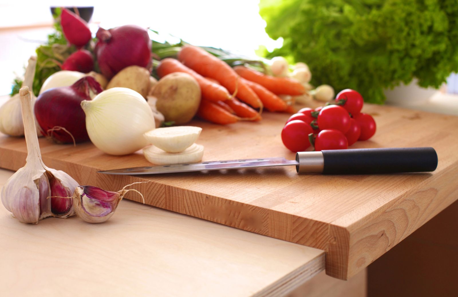 Come pulire un tagliere di legno