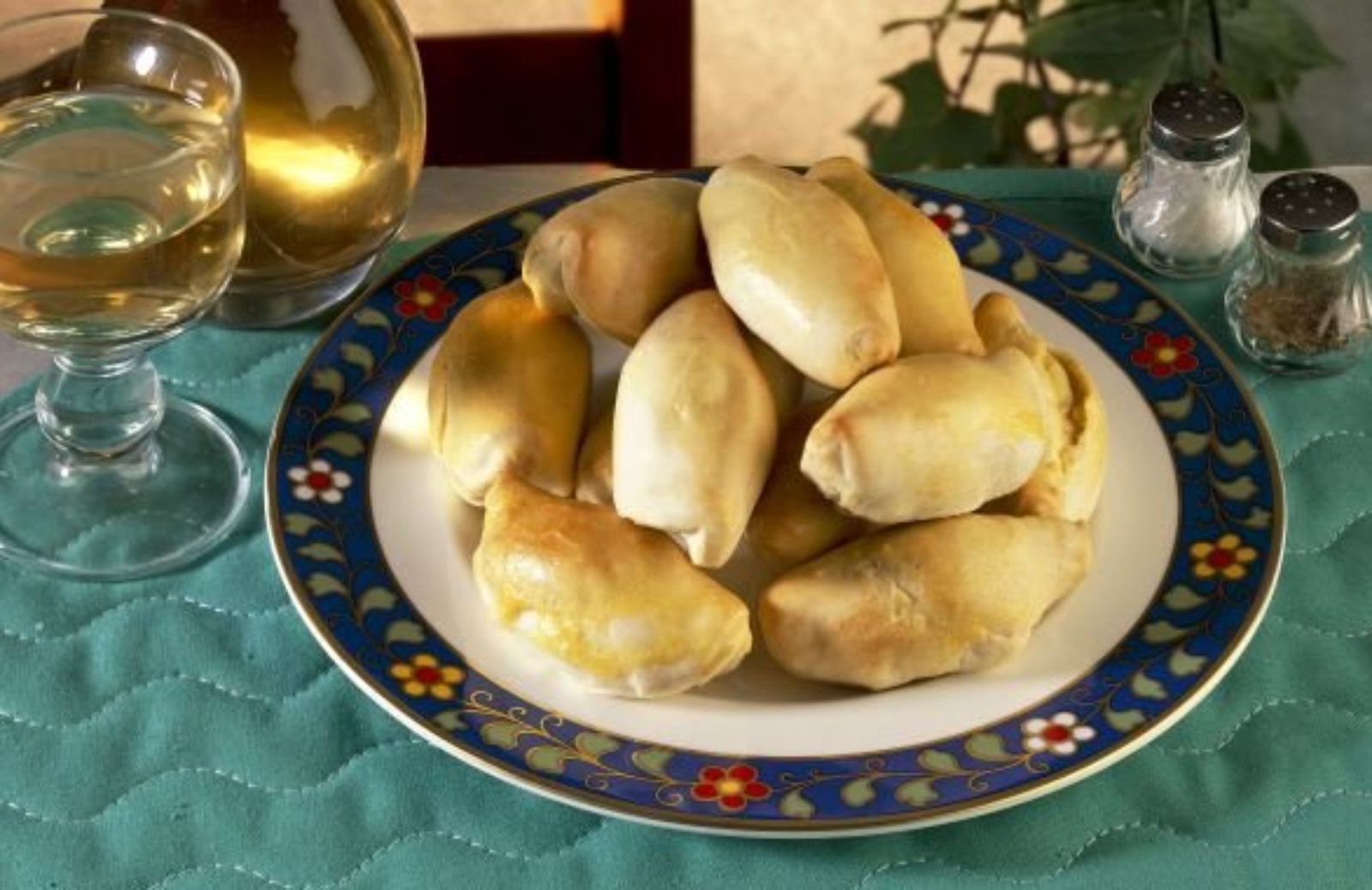 Pirozski al formaggio: la ricetta di un gustoso antipasto russo