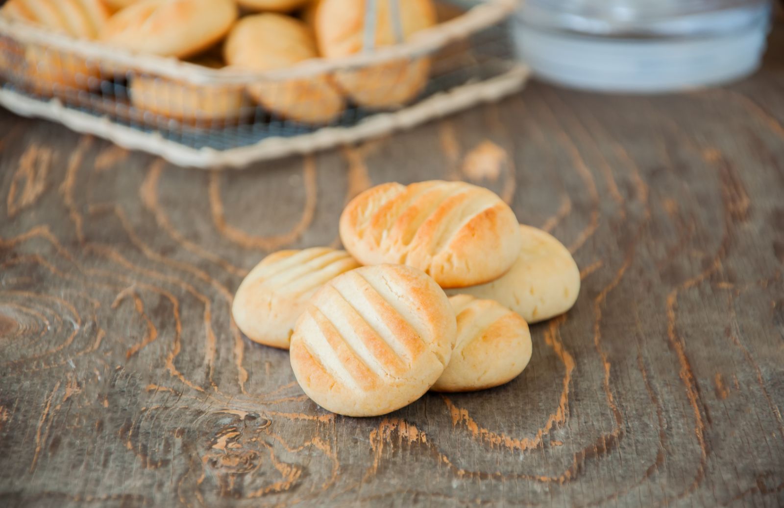 Biscotti gluten-free fatti in casa con farina di riso