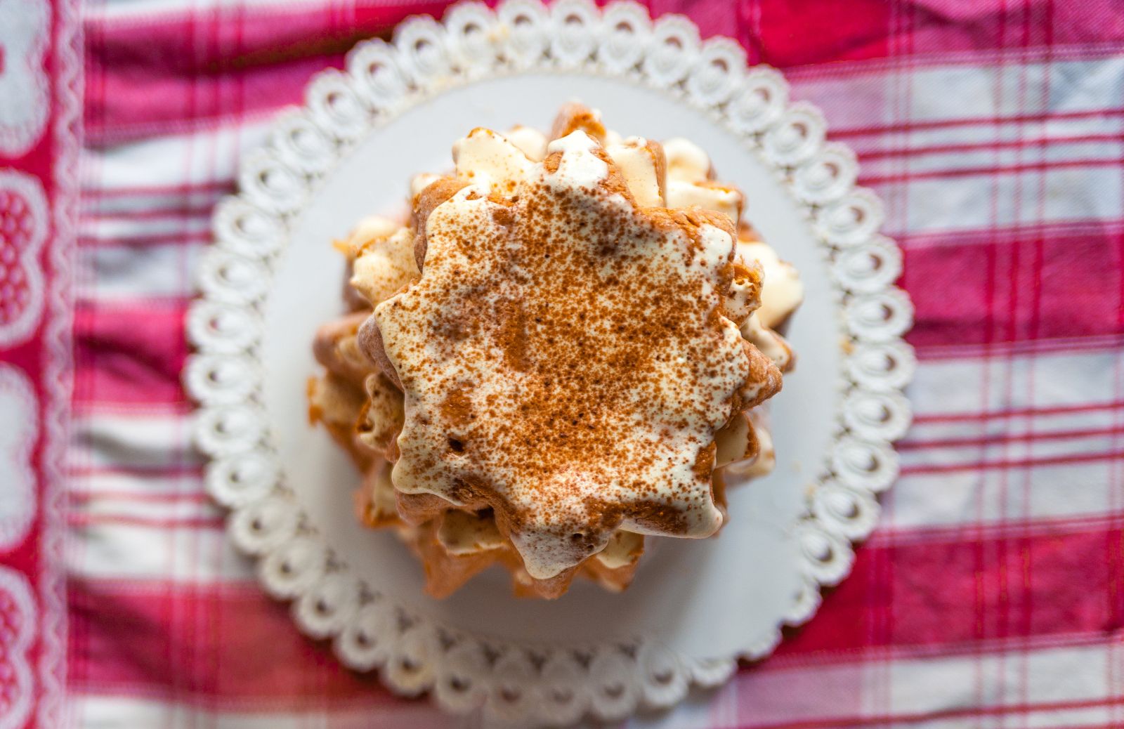 Charlotte di pandoro con crema al mascarpone, la ricetta golosa