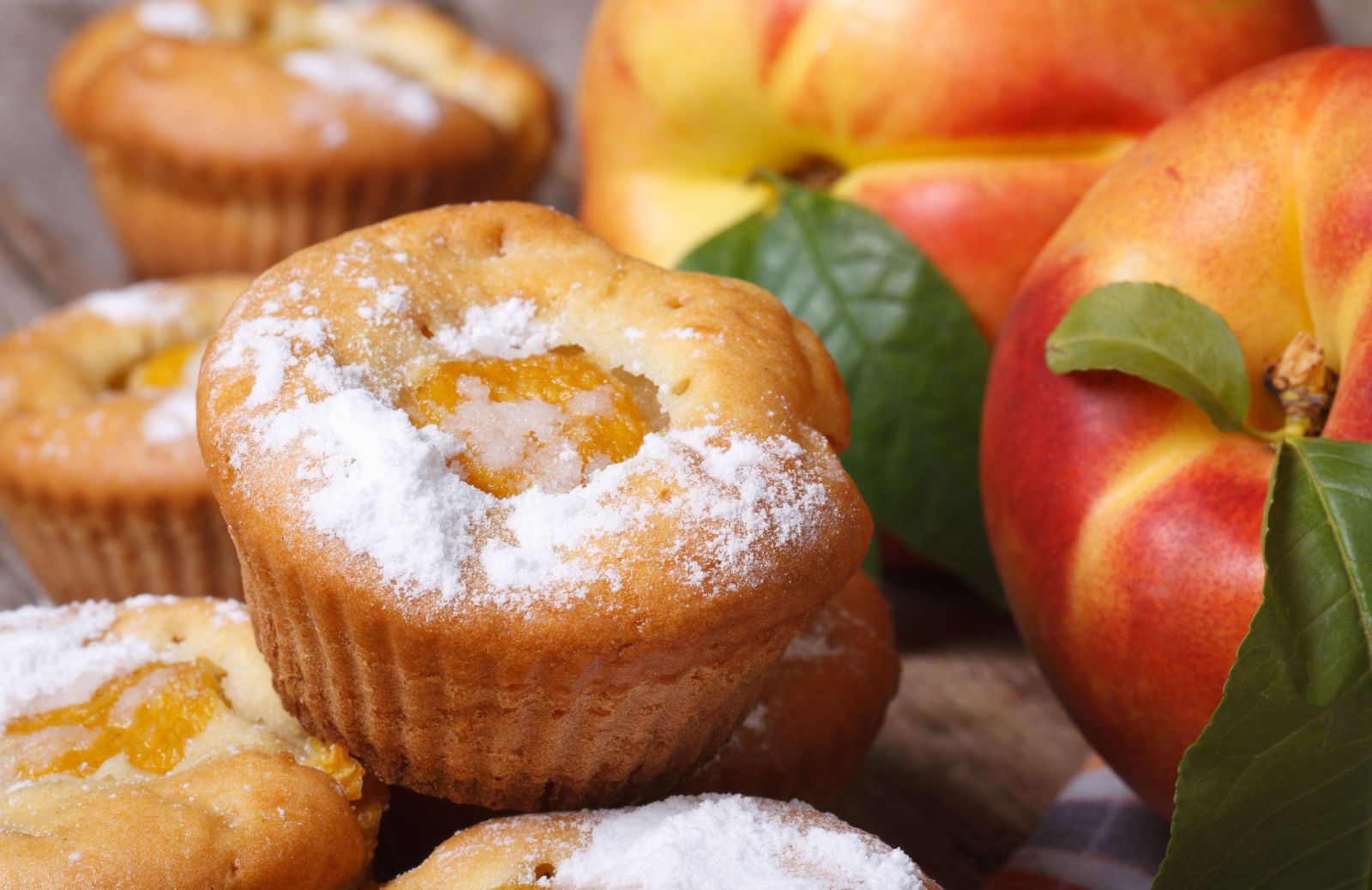 Come preparare i muffin alle pesche fresche