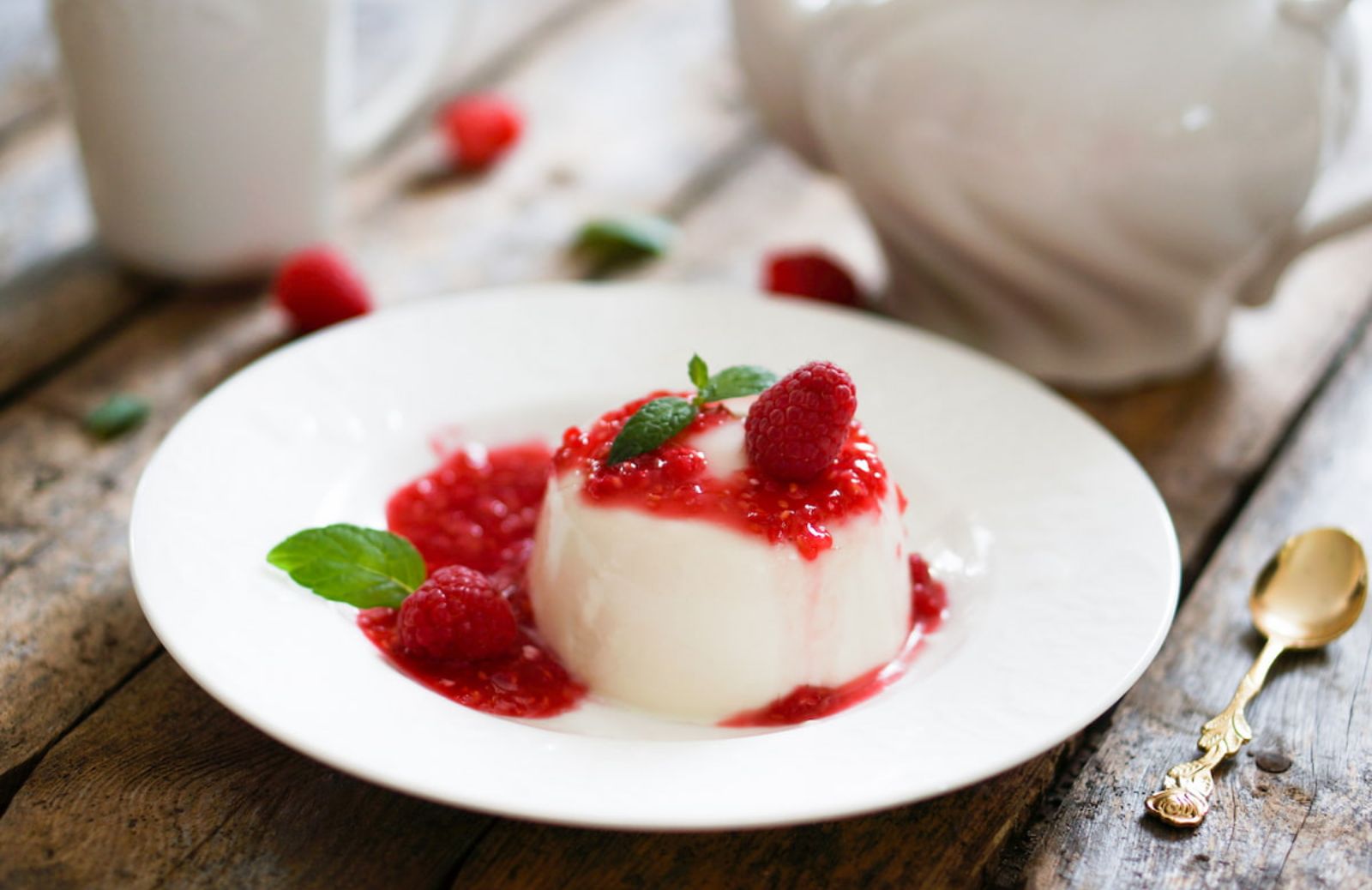 Panna cotta: ricetta originale e varianti golose