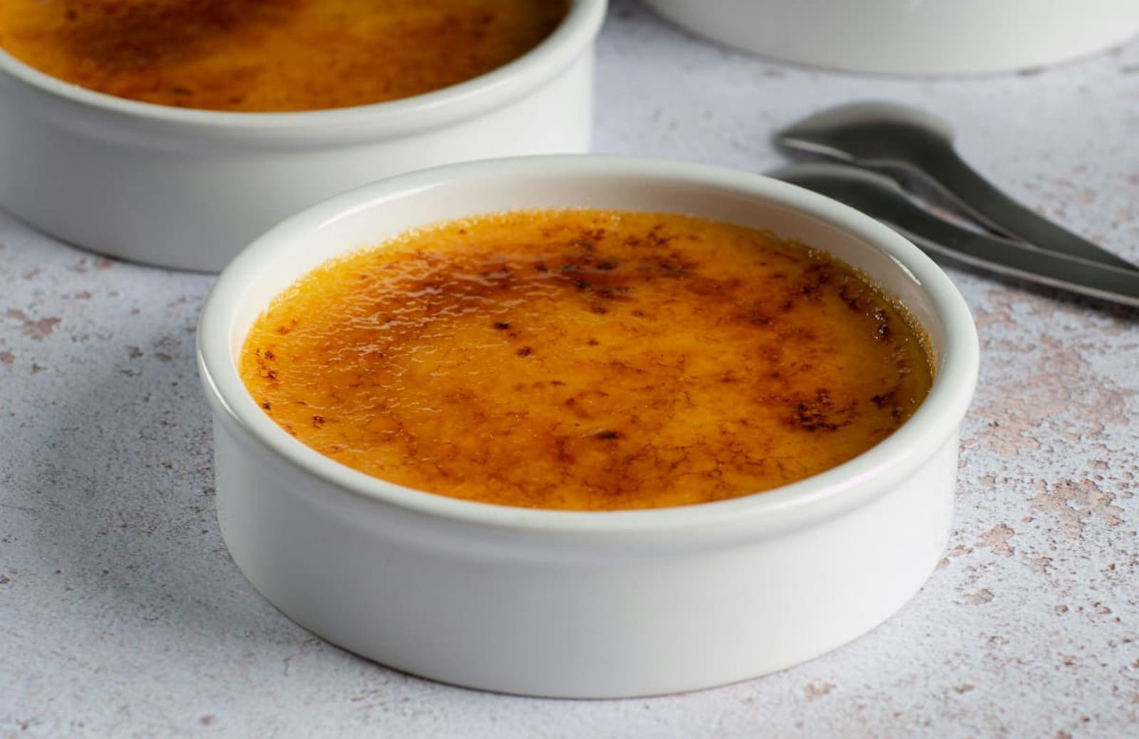 Crema catalana: la ricetta tipica della tradizione spagnola