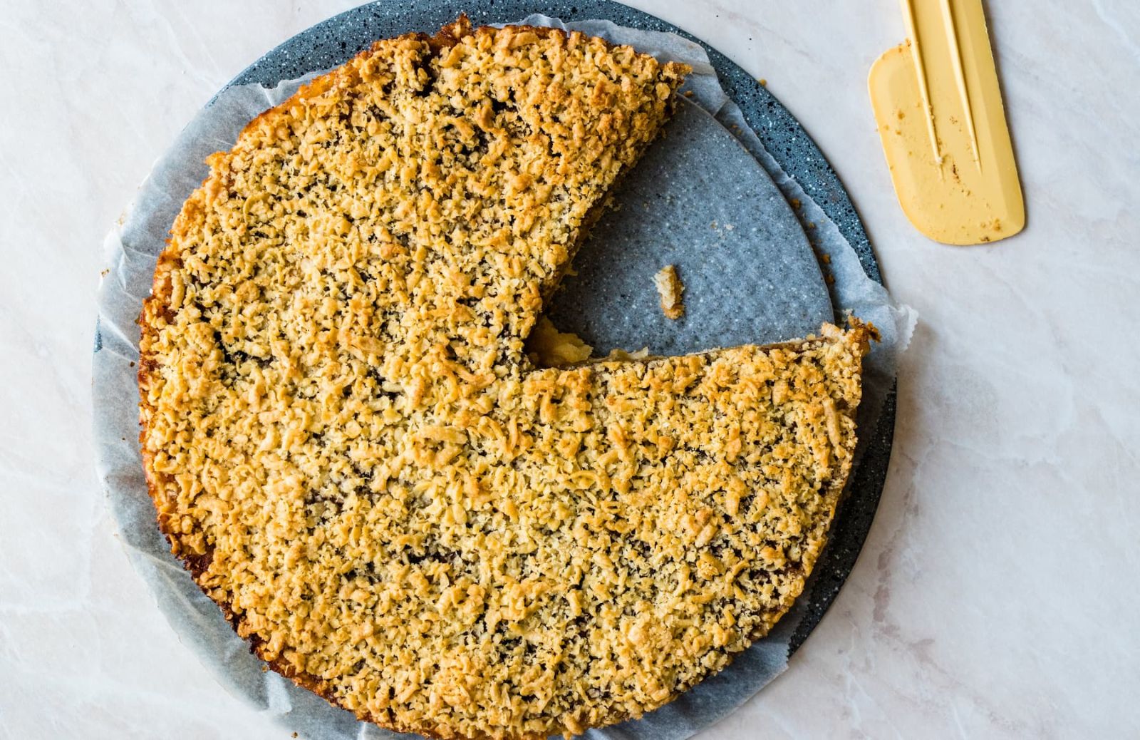 Torta sbriciolata con crema pasticcera al limone: la ricetta punto per punto