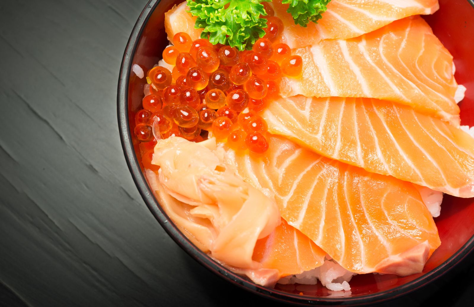 Chirashi sushi: la ricetta tipica giapponese