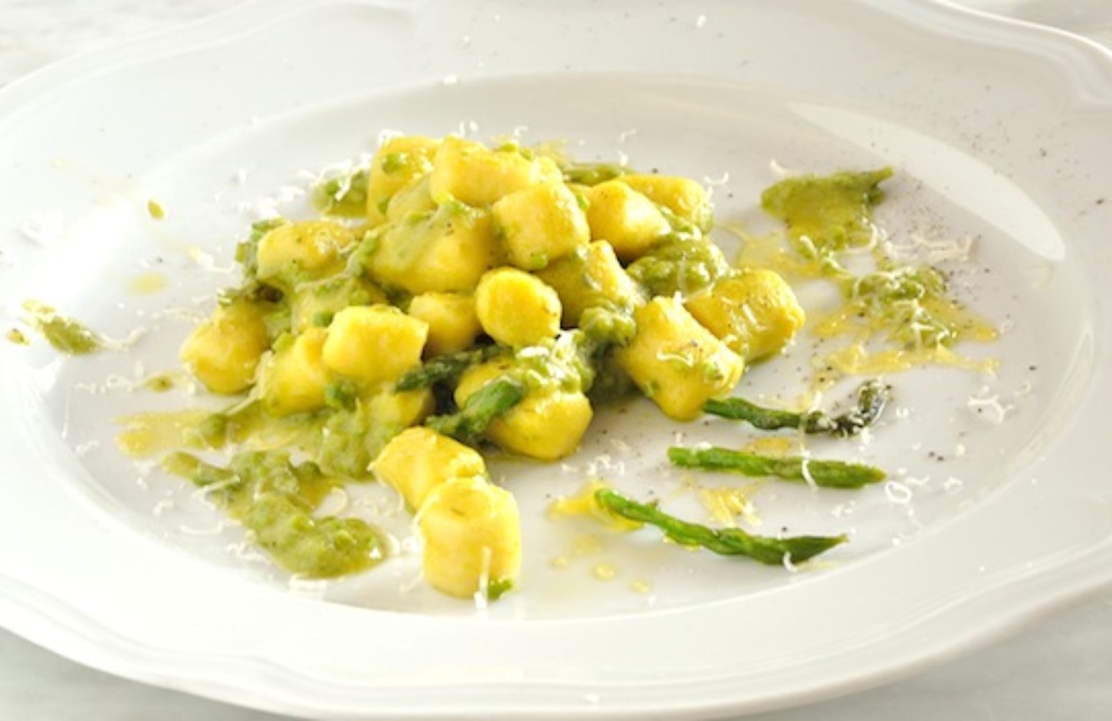 Come fare gli gnocchetti asparagi e robiola