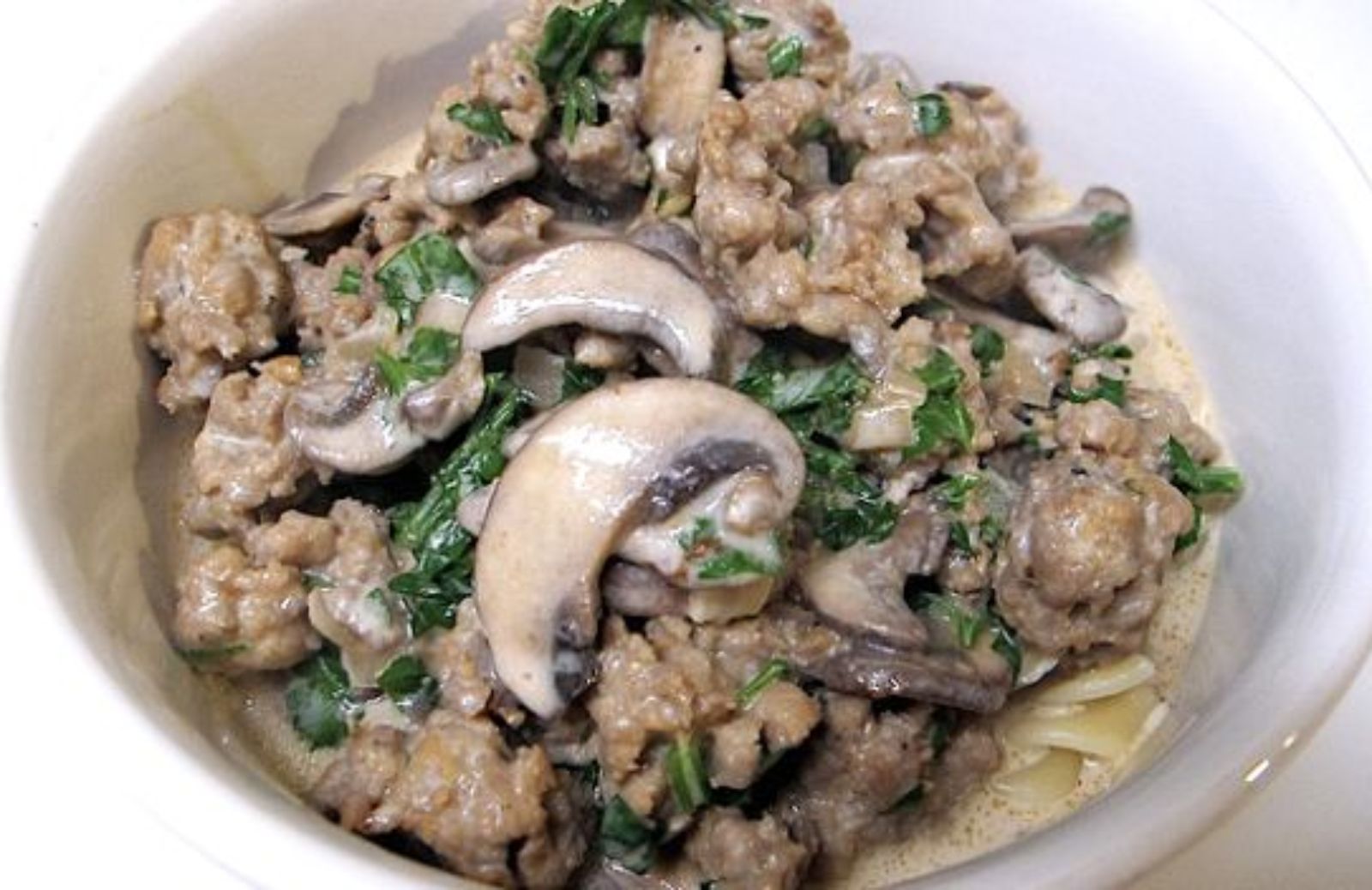 Come fare i fusilli provola e funghi