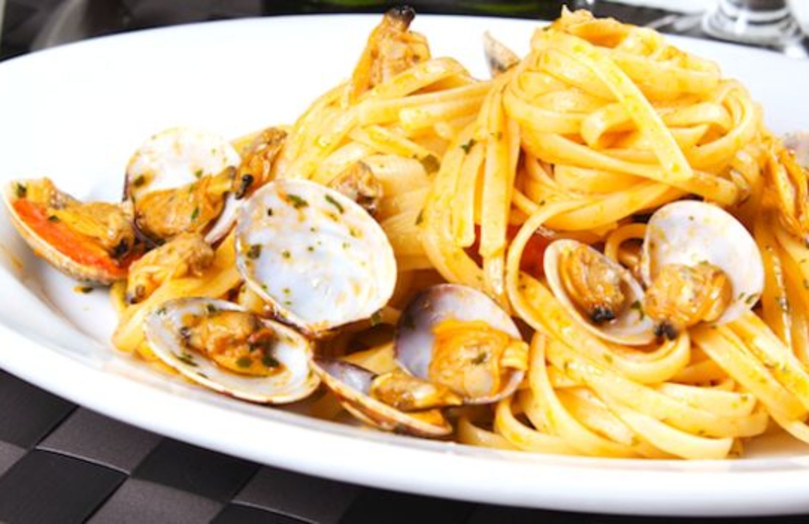 Come fare le bavette alle vongole e ceci