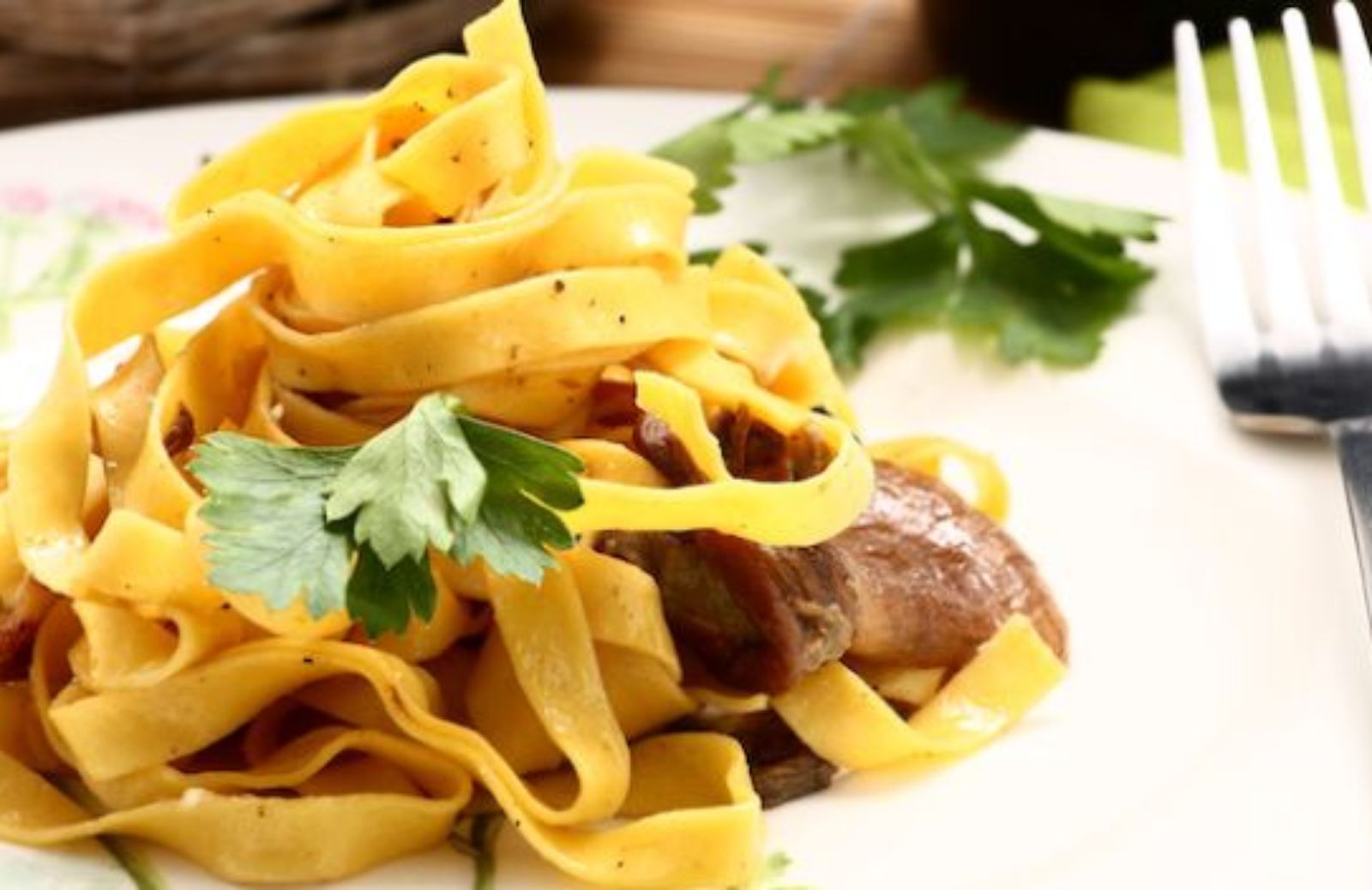 Come fare le pappardelle ai funghi porcini