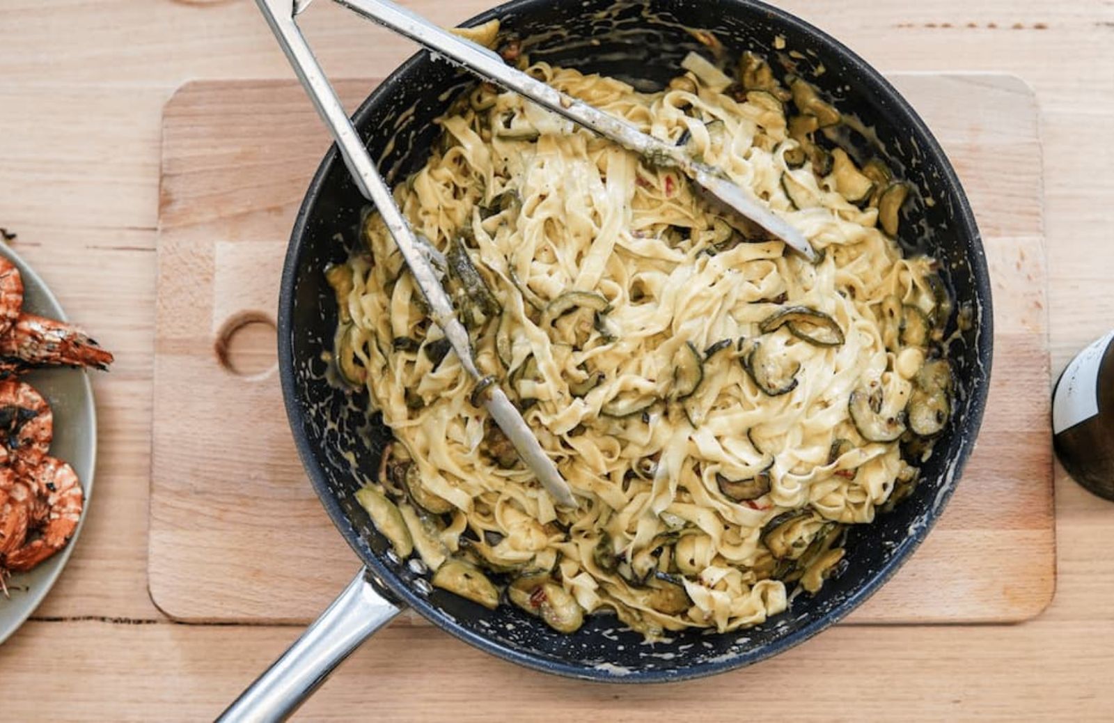 Pasta zucchine e gamberetti: ricetta semplice e 6 varianti