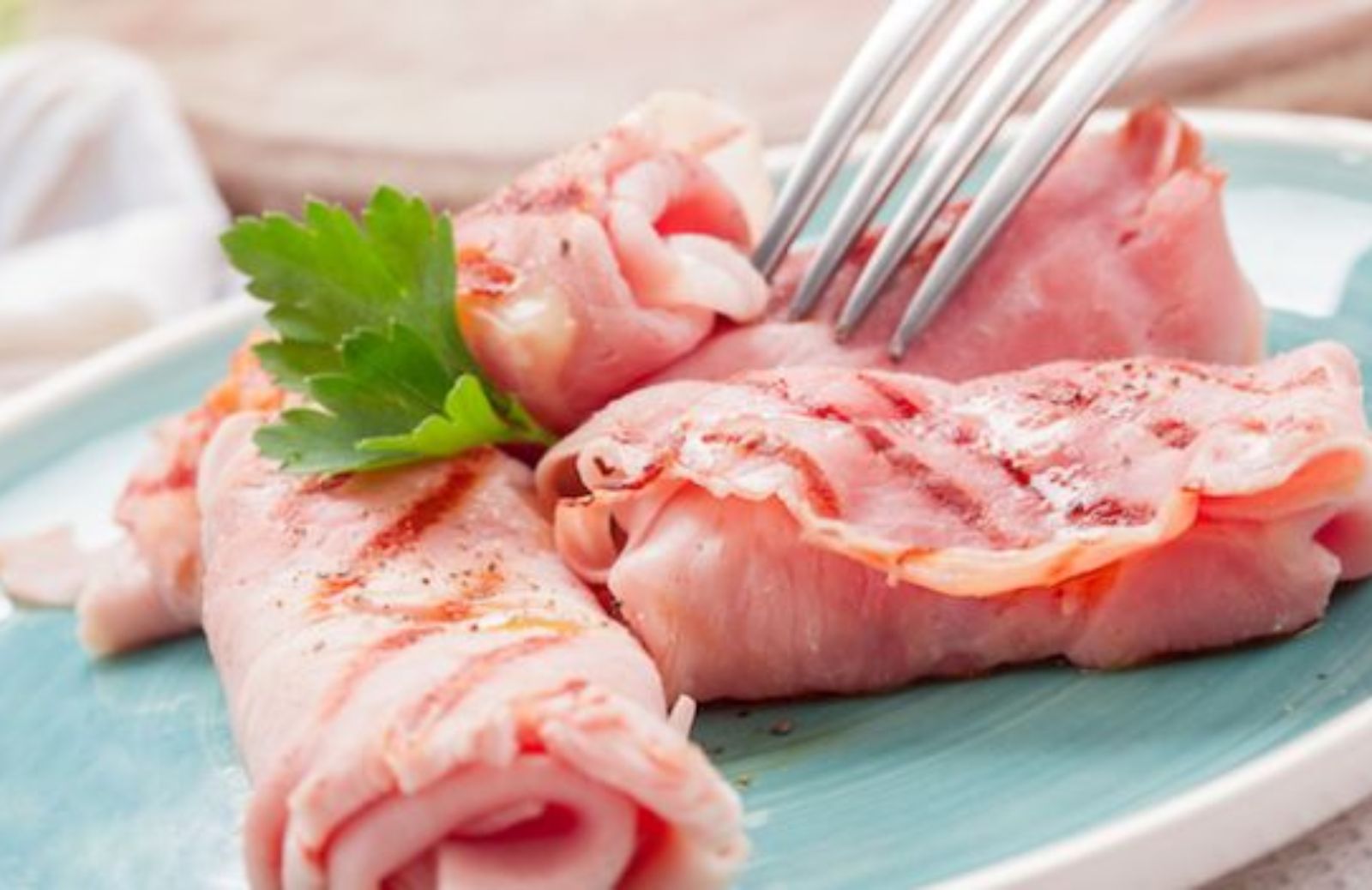 Come fare gli involtini di prosciutto cotto