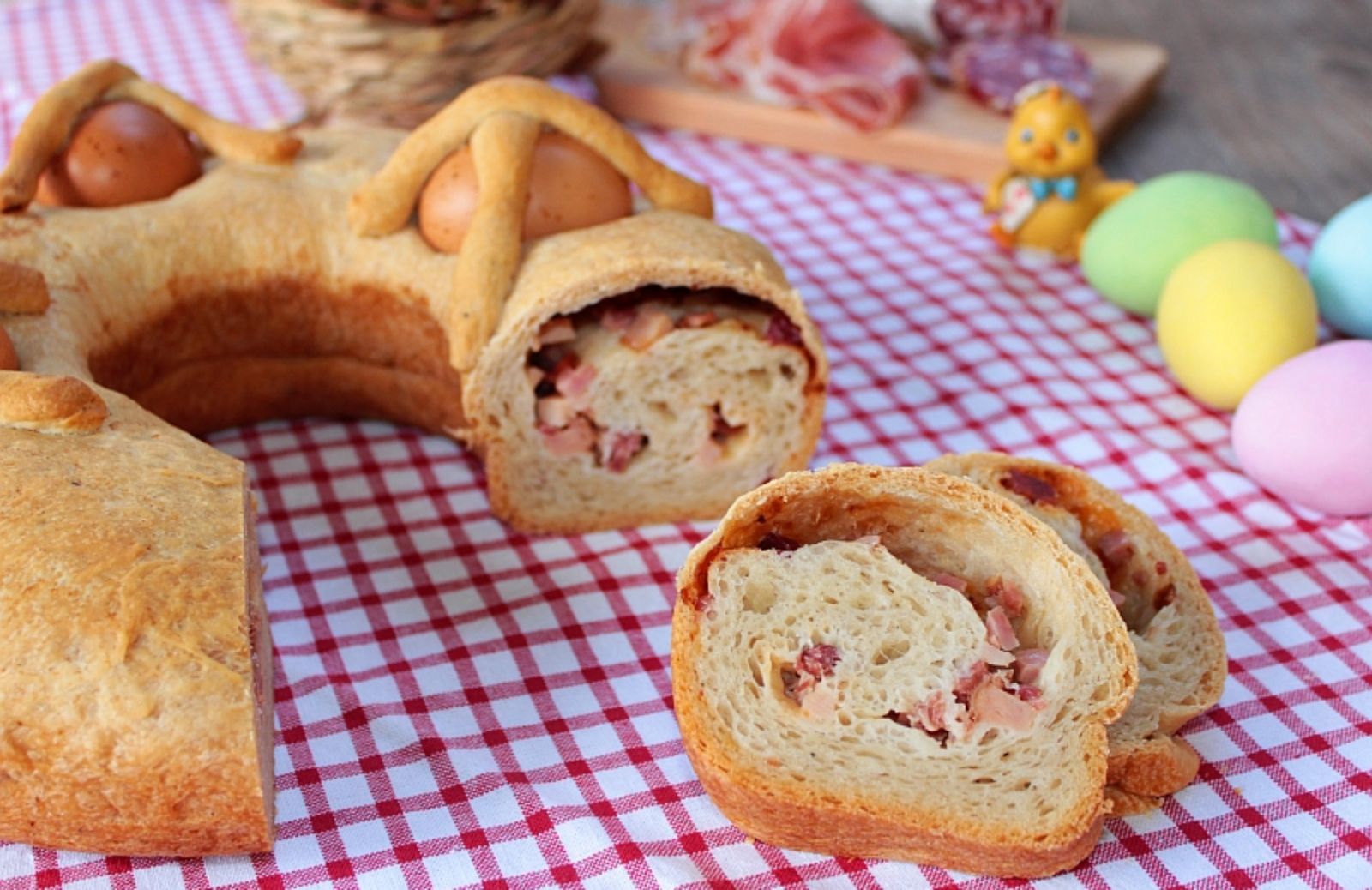 Casatiello napoletano: ricetta con lievito madre