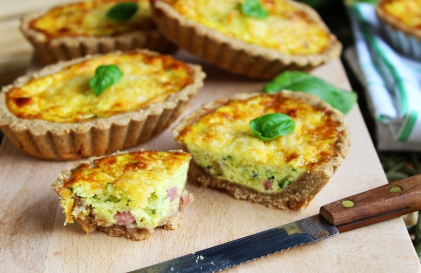 Mini quiche di farro con verdure: ricetta semplice e veloce