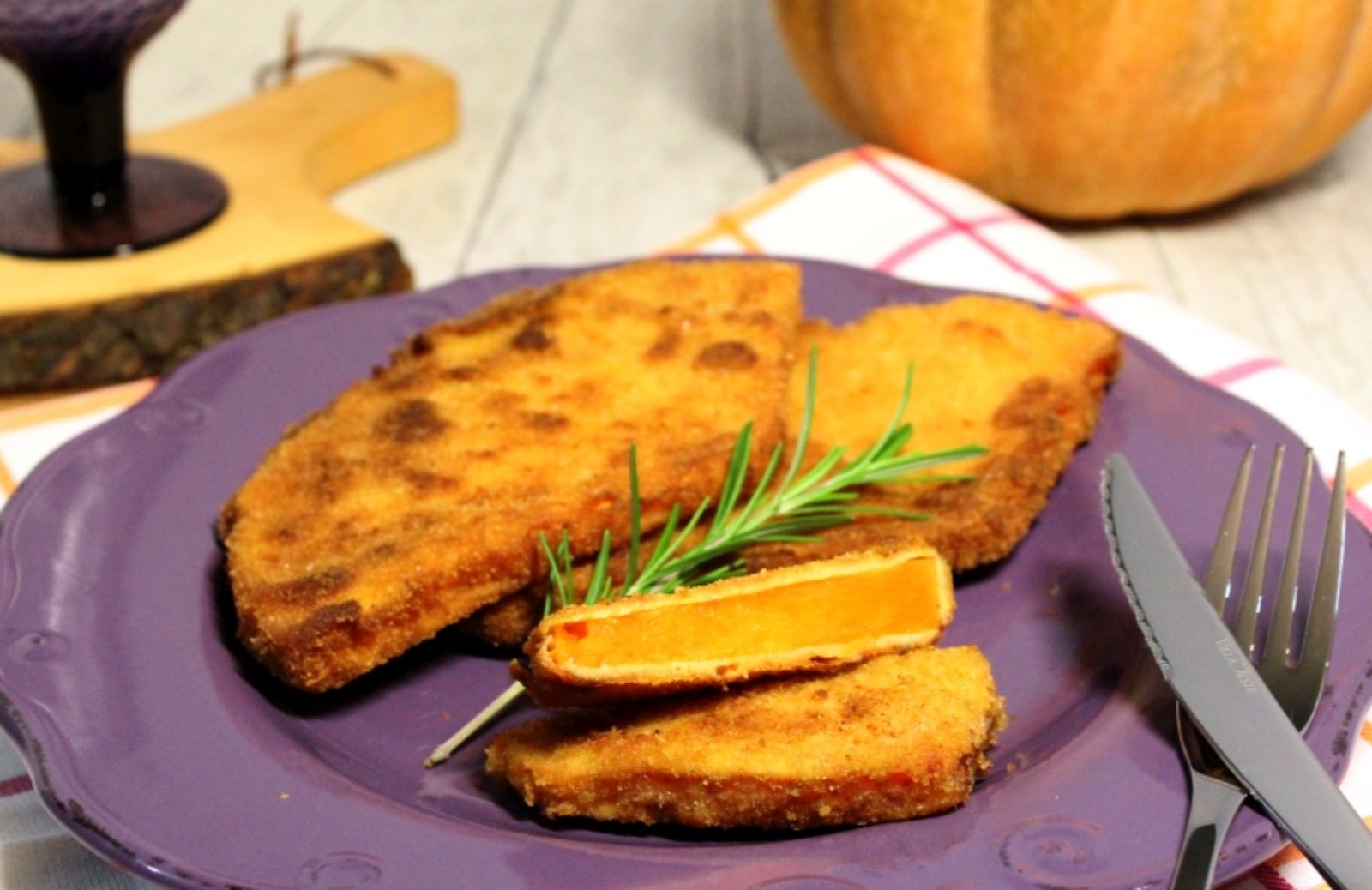 Cotolette di zucca: un secondo piatto colorato e vegetariano