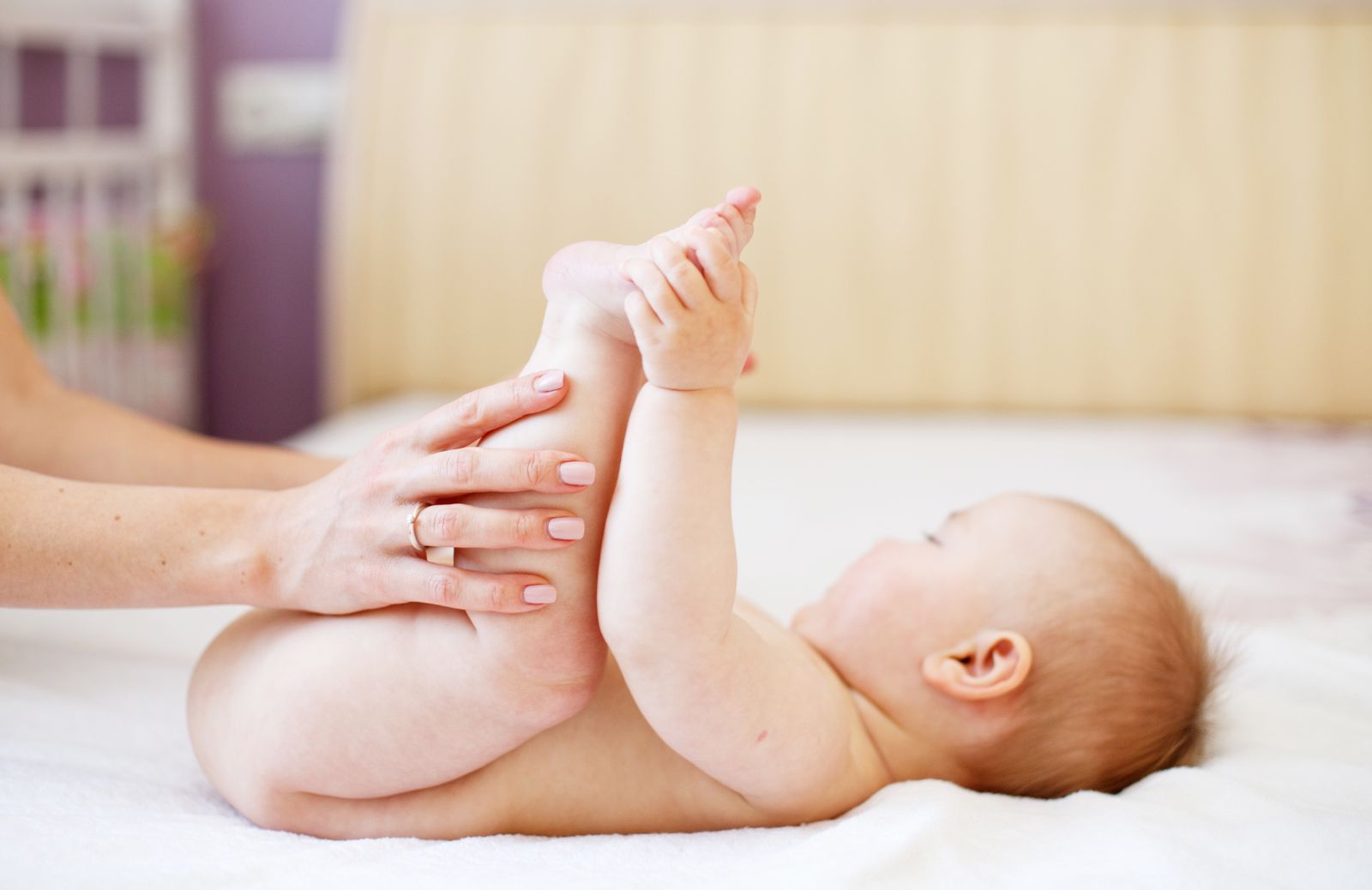 Tummy time: come e perché fare gli esercizi sul pancino