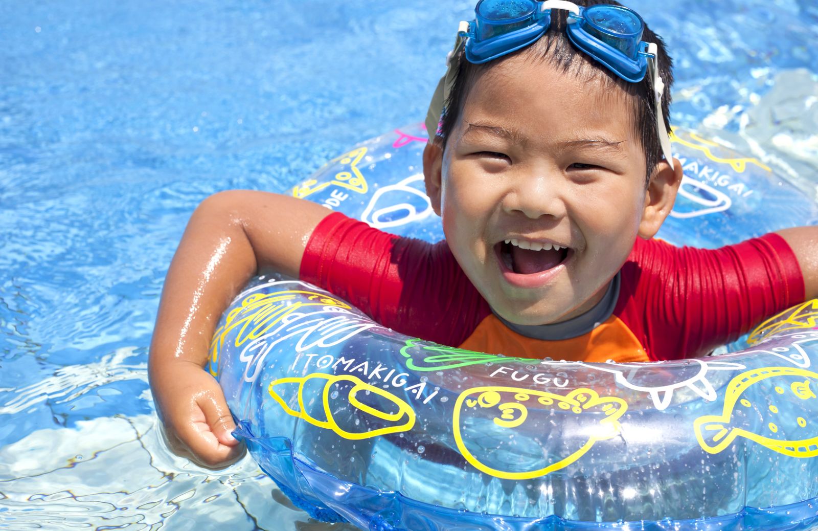 Bambini al mare: come fare perché tutto fili liscio... come l'acqua!