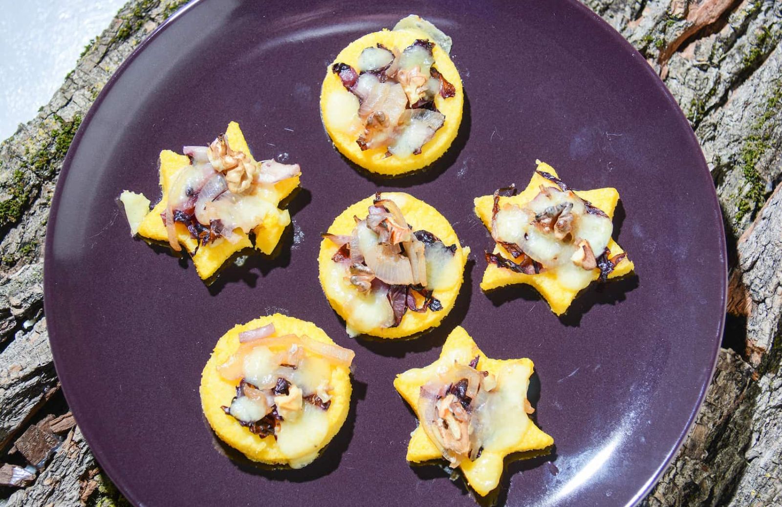 Come fare le pizzette di polenta per i bambini