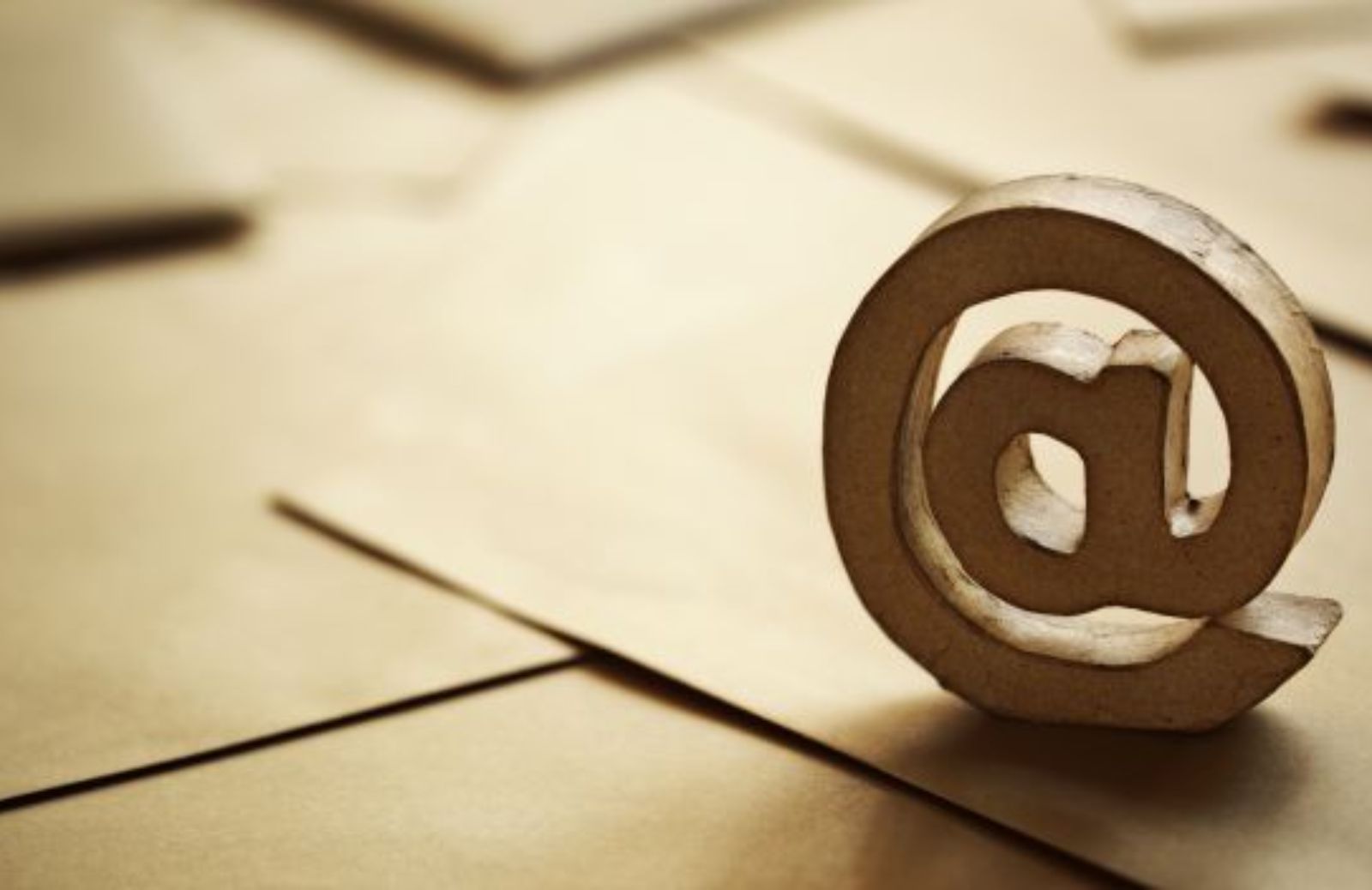 Come inviare le e-mail mantenendo l'anonimato