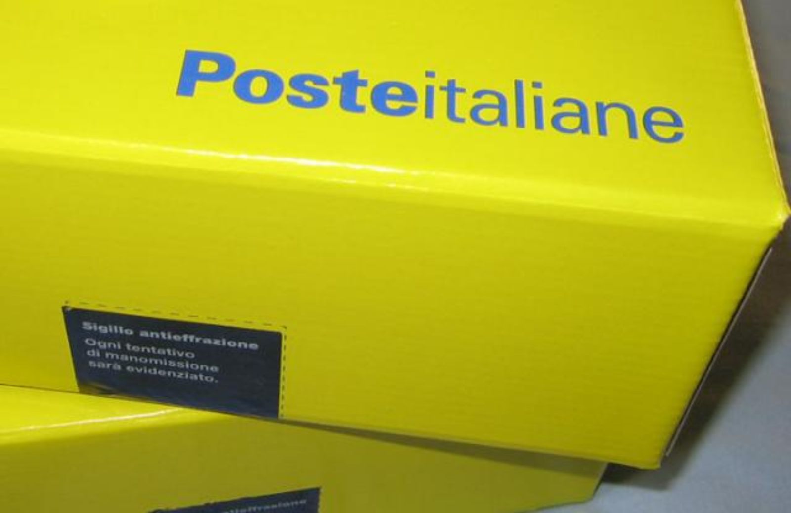 Come spedire un pacco all'estero con Poste Italiane