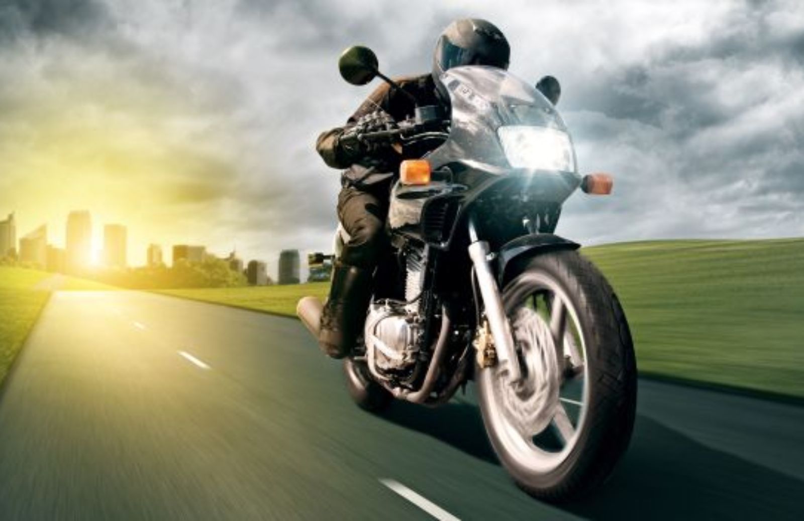 Come intraprendere al meglio un viaggio in moto