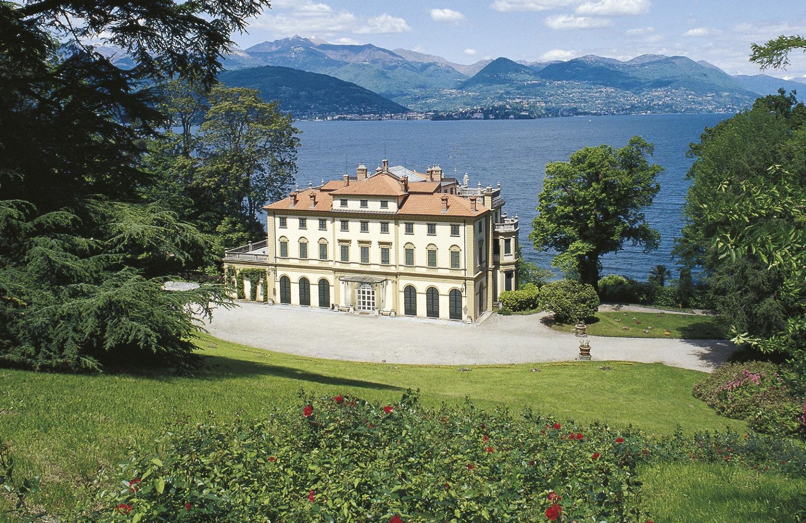 Gita pasquale? A Stresa vi aspettano Villa Pallavicino e il suo splendido parco