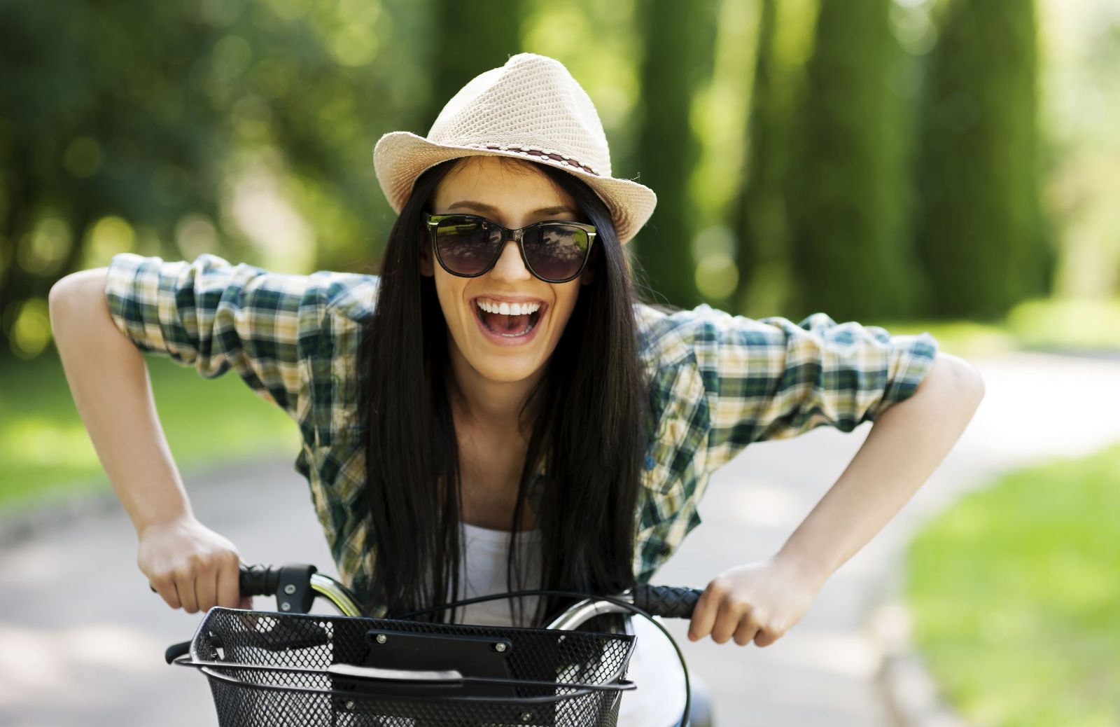 Vacanze alternative: come organizzare un viaggio in bicicletta