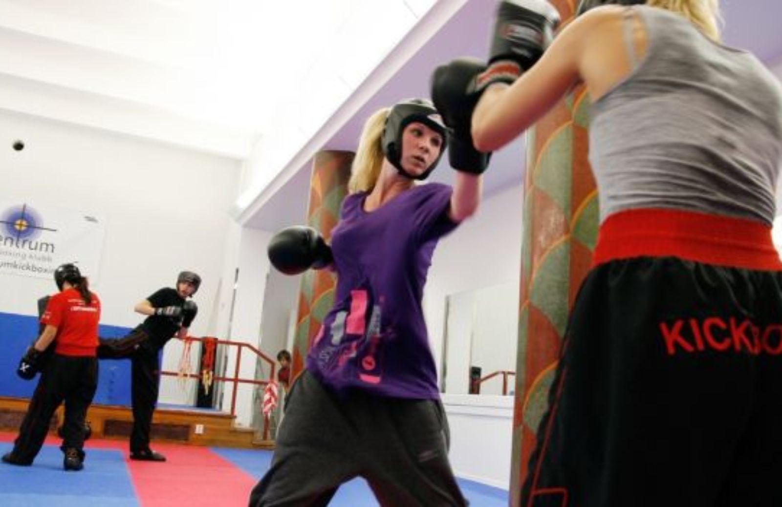 Come rimanere in forma con la kickboxing