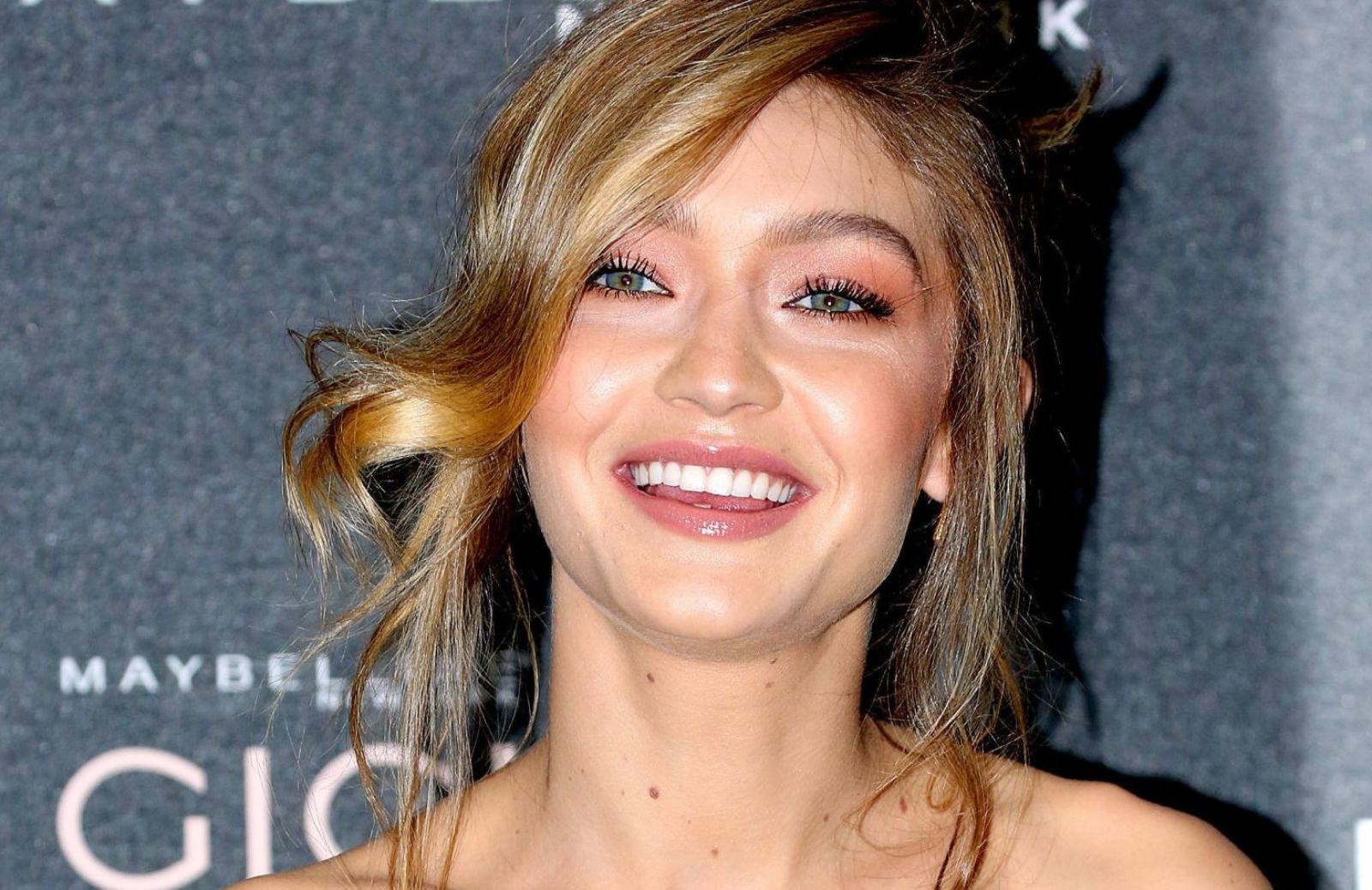 Fitness come le star: l'allenamento di Gigi Hadid (25 minuti)