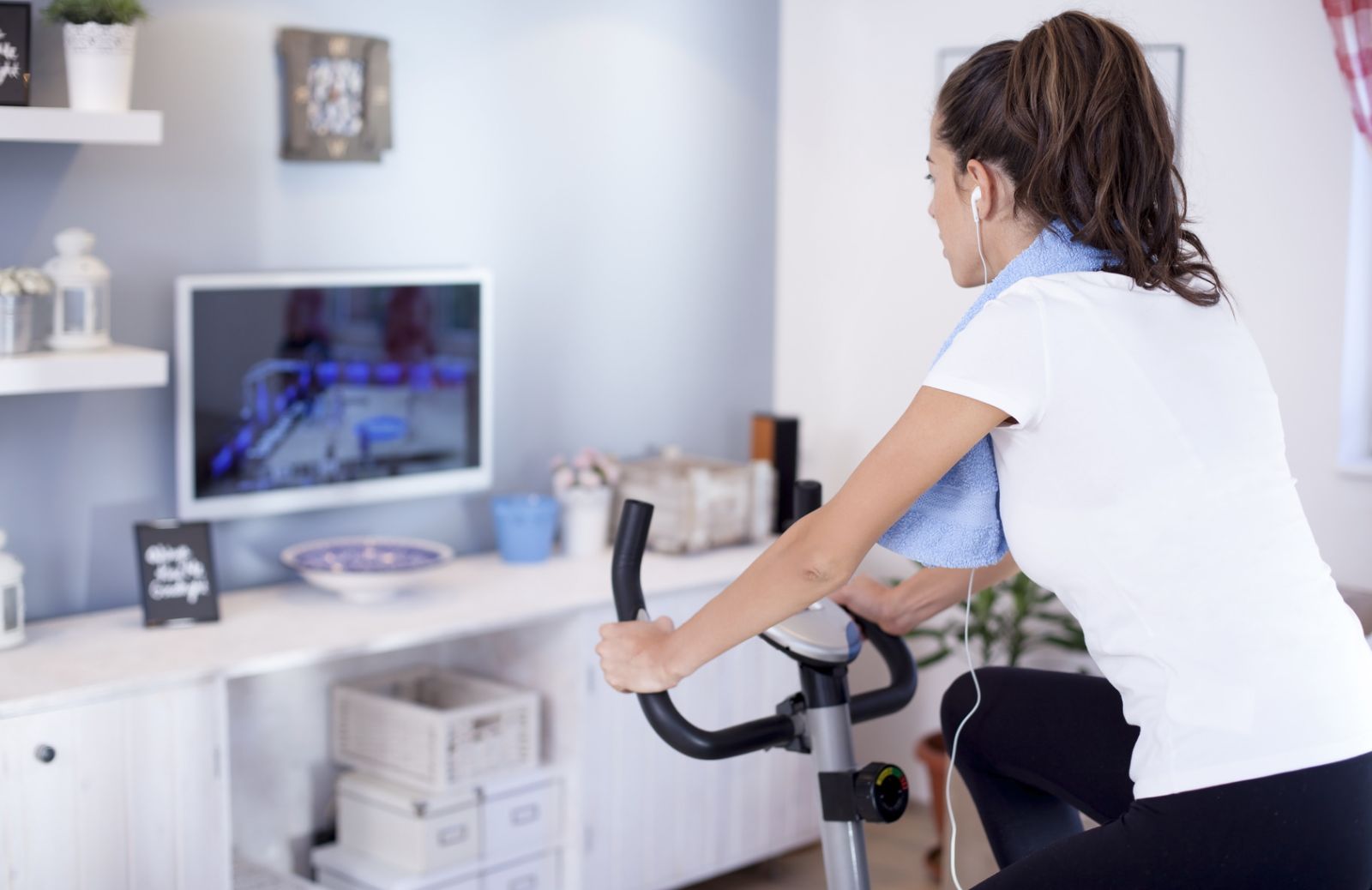 Allenarsi sulla cyclette: workout 10 minuti