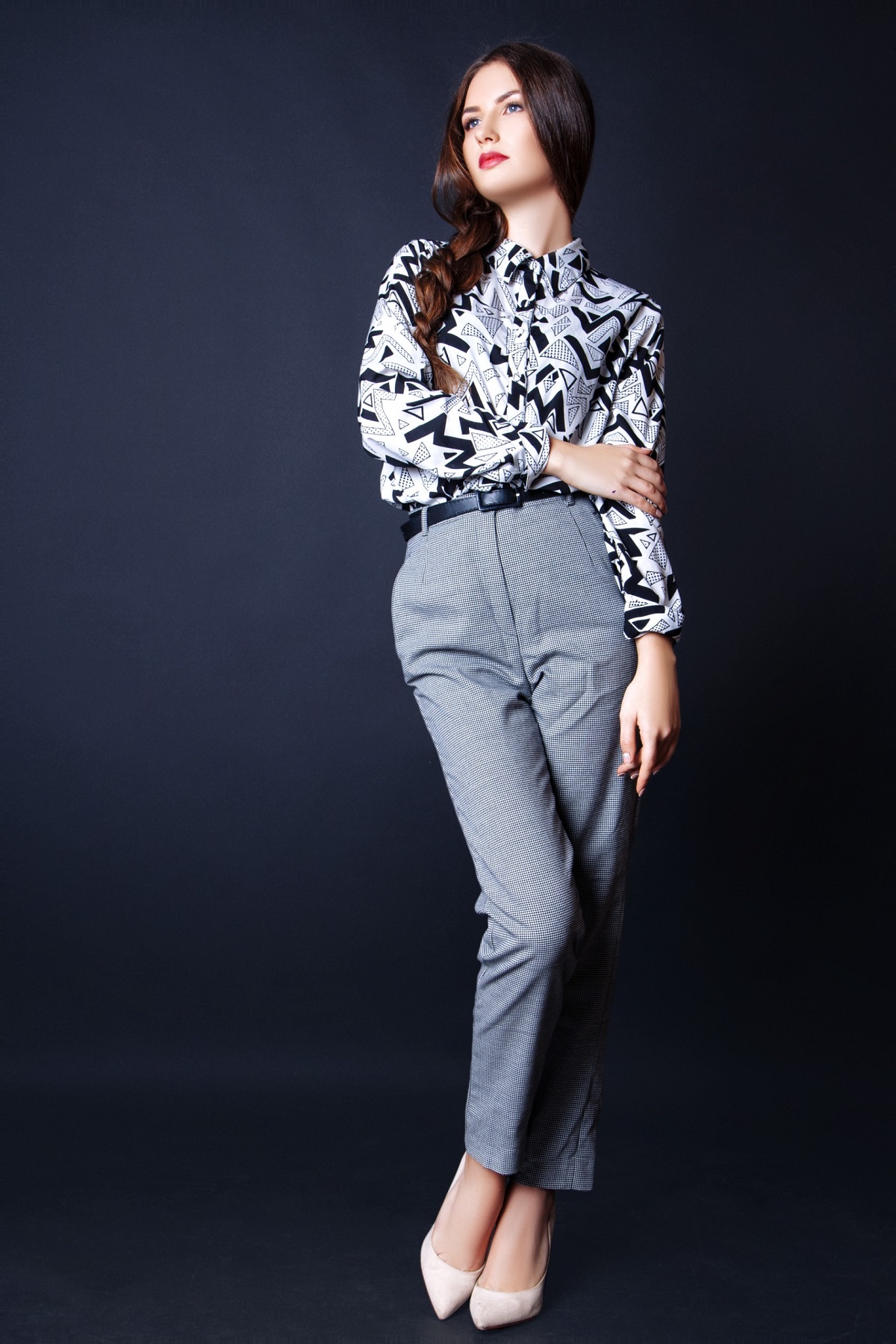 Look da ufficio - camicia e pantaloni