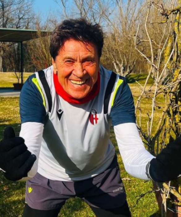 <p>Hai presente “quell’amico” di papà? Quell’<em>uno su mille </em>che ti accende l’ormone ogni volta che lo vedi e che sarà sempre e solo l’amico di papà? Ecco, <strong>Gianni Morandi </strong>è un po’ così. O forse è solo il nonno che ognuna di noi avrebbe tanto voluto avere. Perché, in fondo, siamo un po’ tutte <strong><em>#lebimbedigiannimorandi</em></strong></p>
