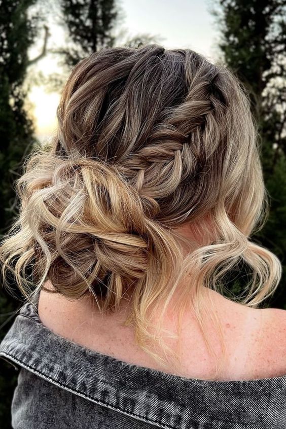 Chignon boho: raffinato e versatile