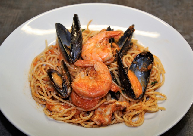 spaghetti alo scoglio ricetta